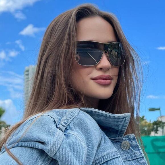 New Chopard Women Shield Sunglasses Pale Gold Frame Gray Mirrored Lens SCH-C20S - Picture 2 of 14